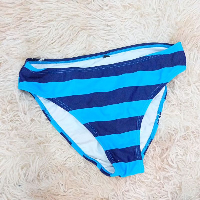 Quần bơi size s eo 66 để im, kéo qua xem bộ bơi lỗi giãn thun