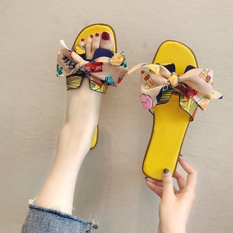 Slippers women's summer 2020 new all-match outer wear flat beach shoes bow fashion non-slip flip-flop sandals tide