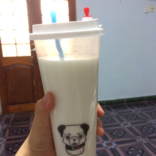 Ly Nhựa Nắp Tim