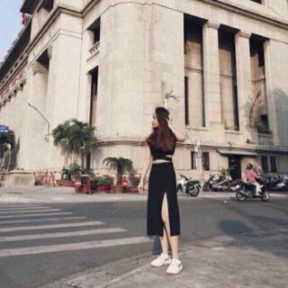 CHÂN VÁY MIDI XẺ TÀ