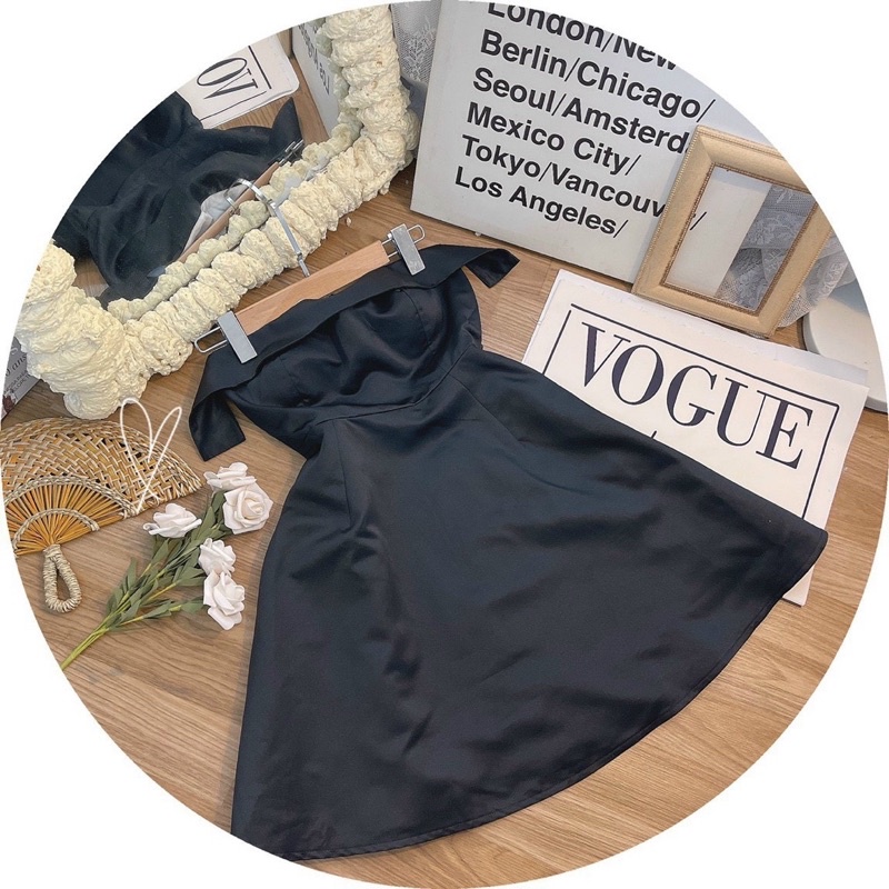 ĐẦM ĐEN TAFTA ỐNG ĐEN DÂY NGANG NGỰC