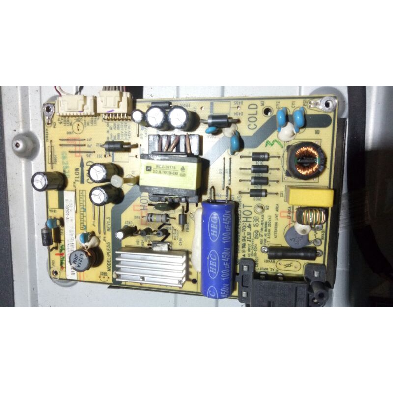Bộ bo TCL L32S6100 củ hư màn bo chạy ok như hình,tháo máy bo nguồn,bo chính,cặp loa,bo wifi,dây mắt phím.cho anh,em cần