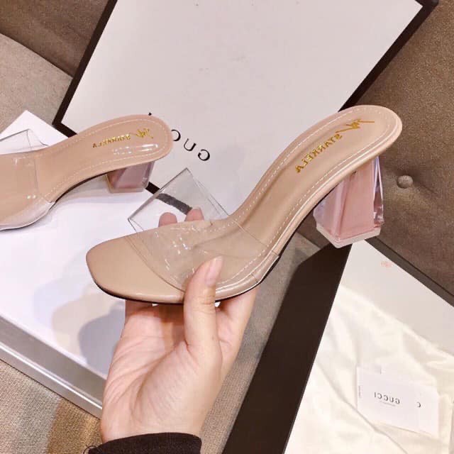 GUỐC QUAI TRONG ĐẾ ĐẶC ( Q80)