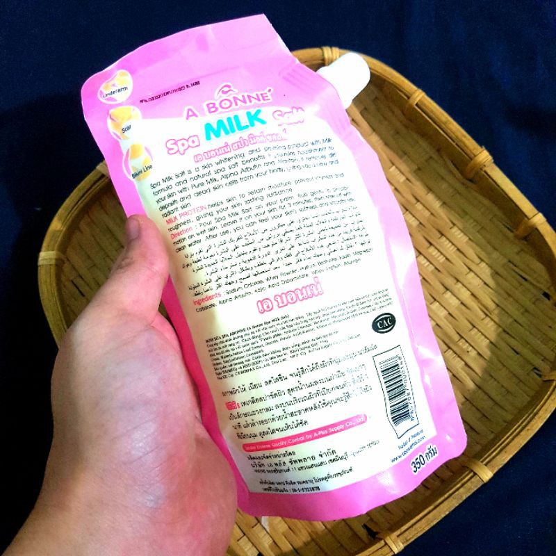 [Hàng Chuẩn]  Muối tắm sữa bò tẩy tế bào chết - A Bonne Spa Milk Salt Thái Lan 350gr | BigBuy360 - bigbuy360.vn