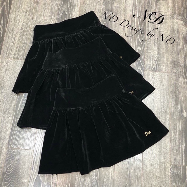 Chân váy nhung dior