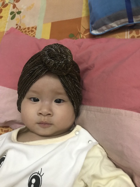 Turban lấp lánh cho bé