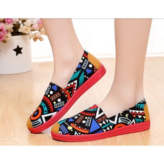 HN193: Giầy slipon họa tiết thổ cẩm, hoa văn sắc nét