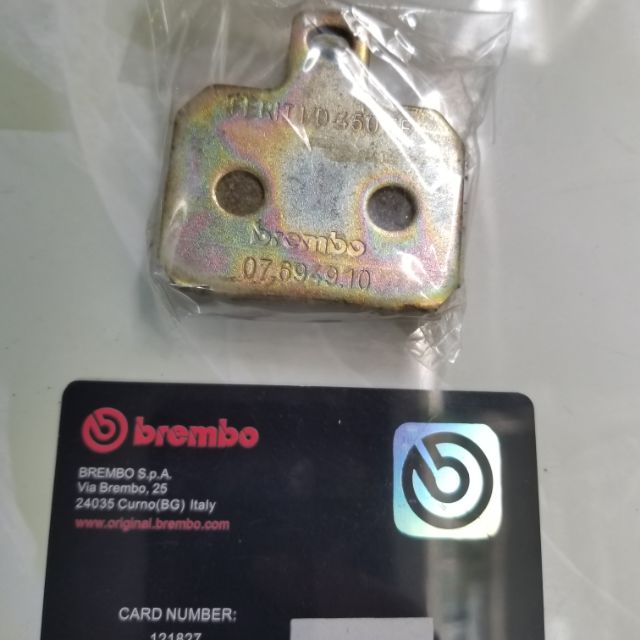 Bố thắng zin kèm card chính hãng heo brembo 2 pit đối xứng có thể sử dụng cho những heo 2 pit đối xứng khác