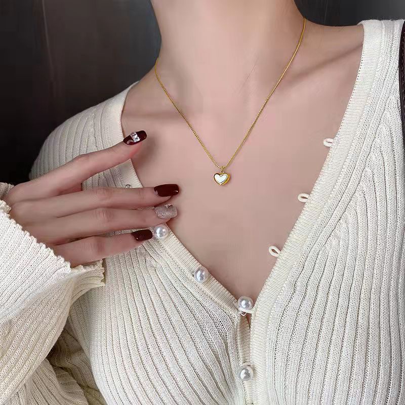 Dây chuyền thép titan mặt hình trái tim thời trang