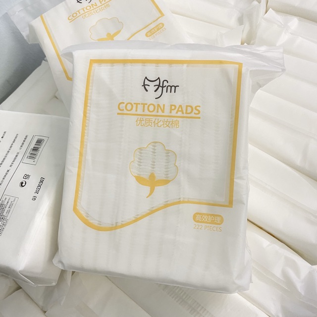 Bông tẩy trang 3 lớp Cotton Pads (gói 222 miếng)