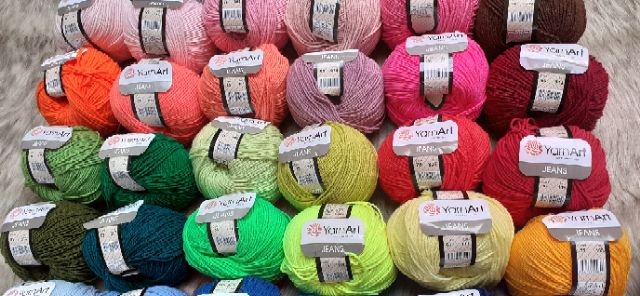 Len Jeans Yarn Art