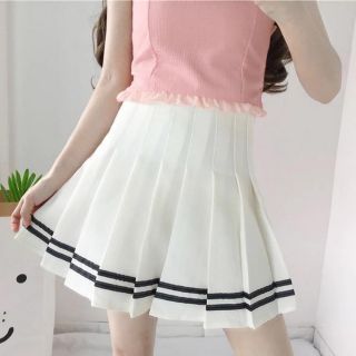 Chân váy xếp li phối viền chân, chân váy xòe