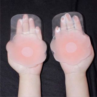 Các mẫu áo lót dán ngực cao cấp
