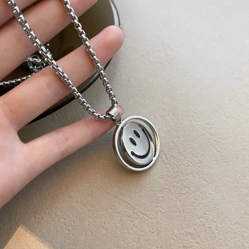 Vòng cổ Mặt Hình Mặt Cười Xoay 360 Độ Phong Cách Hip Hop Thời Trang Cho Nam Nữ