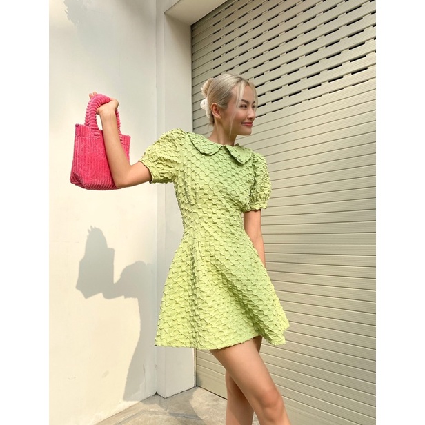 [Mã FAMARAL1 giảm 10K đơn 50K] Sibling House - Đầm tay phồng cổ bèo vải xốp Mochi | BigBuy360 - bigbuy360.vn