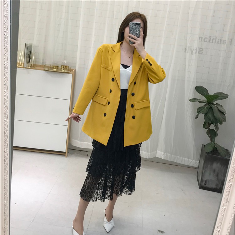 Áo khoác kiểu vest tay dài màu vàng cho nữ (áo blazer hai hàng nút)