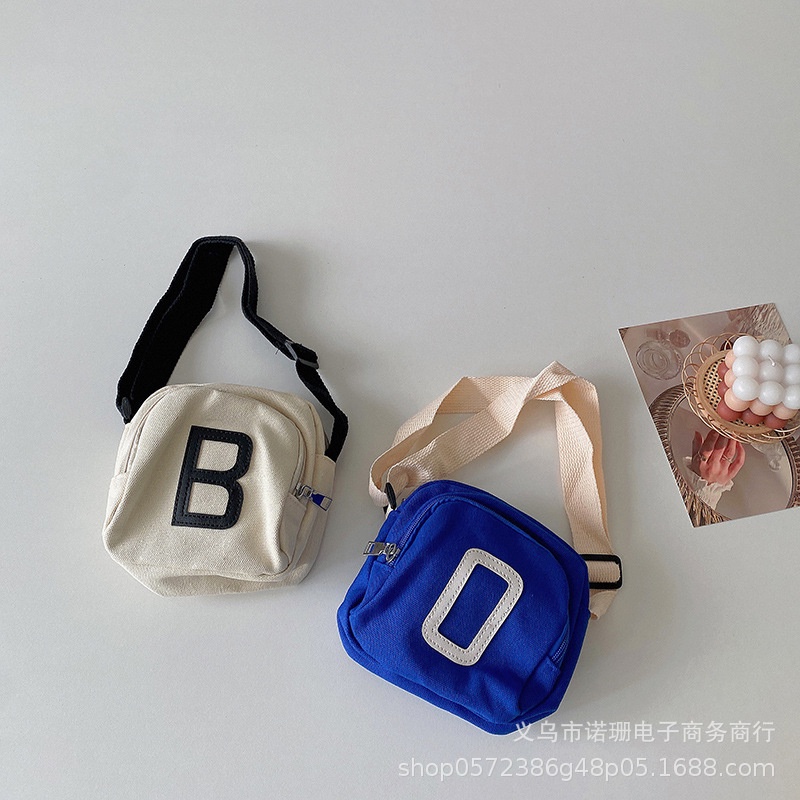 Túi đeo chéo chữ cái cho bé trai bé gái nổi bật  B70-21186