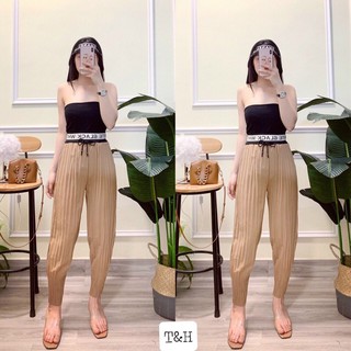 Quần bomber nhăn cạp chữ