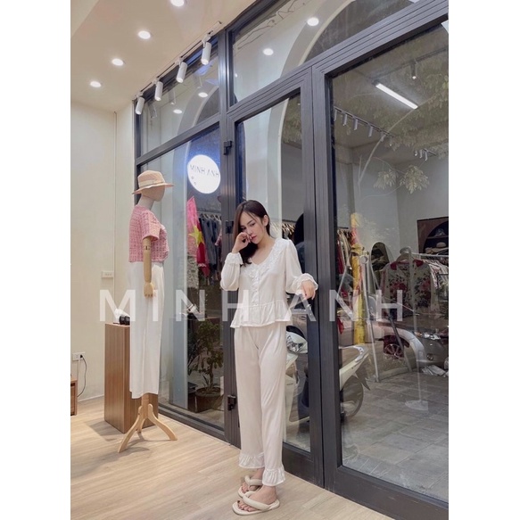 BỘ NGỦ DÀI TAY TIỂU THƯ BÁNH BÈO  - BỘ MẶC NHÀ QUẢNG CHÂU CAO CẤP - THIẾT KẾ REN SANG CHẢNH CE60 | BigBuy360 - bigbuy360.vn