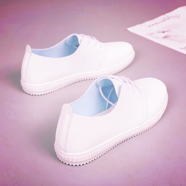 Giày nữ trắng