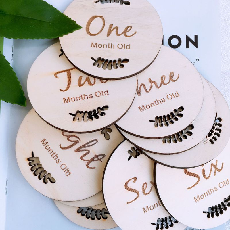 Bộ 12 Miếng Dán Đánh Dấu Cột Mốc Phát Triển Theo Tháng Dùng Chụp Ảnh Kỷ Niệm