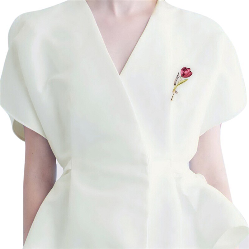 Trâm Cài Áo Hình Hoa Tulip Đính Pha Lê Thanh Lịch
