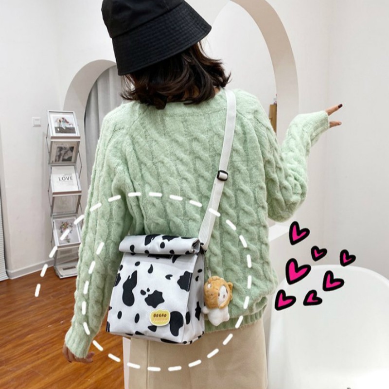 Túi Đeo Chéo Bằng Chất Liệu Vải Họa Tiết Bò Sữa Xinh Xắn Dành Cho Bạn Nữ | BigBuy360 - bigbuy360.vn