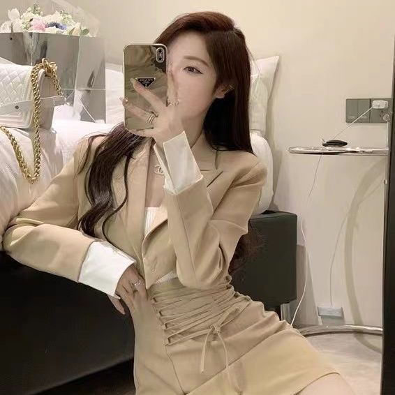 Honypove Bộ Áo Khoác Ngắn + Chân Váy Ngắn Lưng Cao Phong Cách Mới Cho Nữ