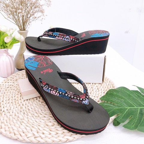 Dép nữ dép kẹp xỏ ngón quai họa tiết lá đính đá, đế xốp ép cao su 5cm SXW111400 (Size 35-39)