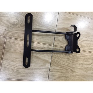 Pas bảng tên Raider
