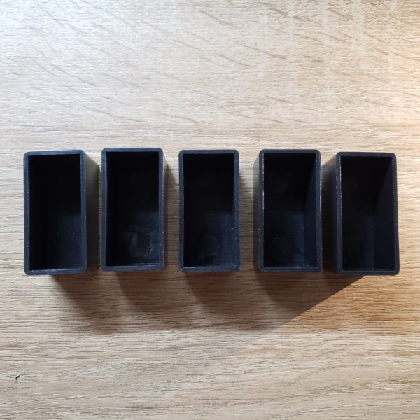 BOX NHỰA 44*22*22mm KW8