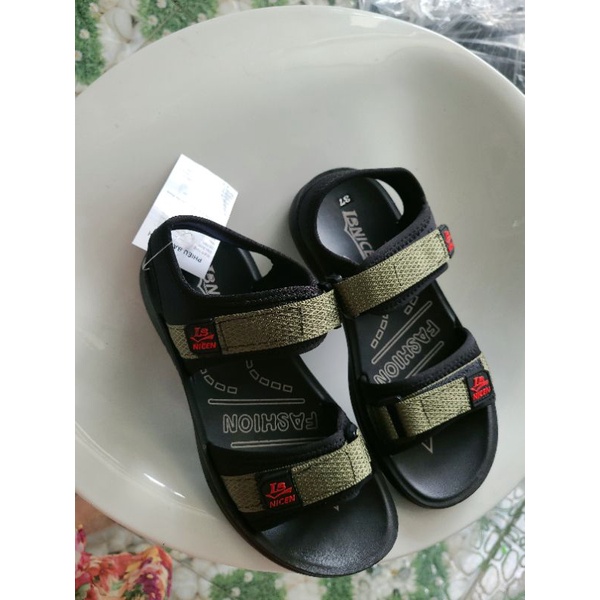 Xăng đan bé trai loại đẹp