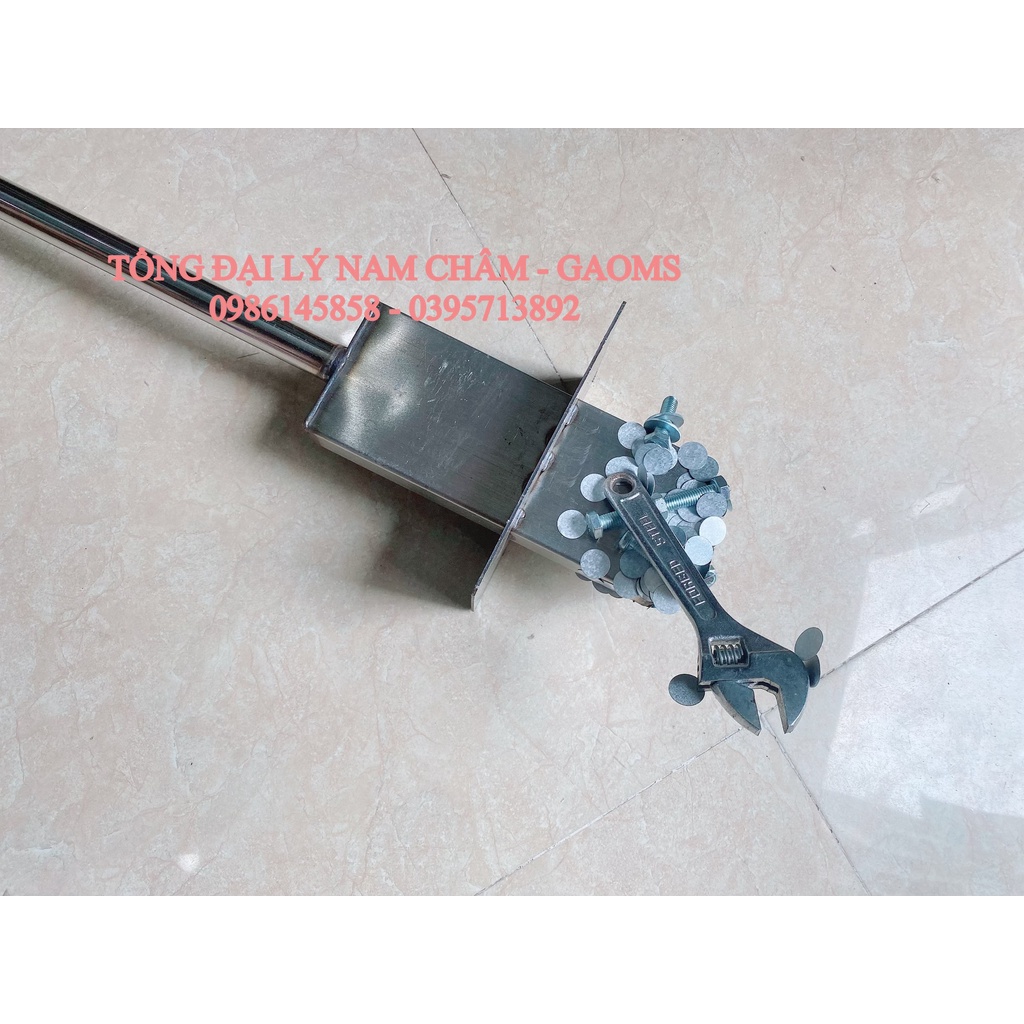 Xẻng nam châm hút sắt, dụng cụ hút sắt tiện ích, tách lọc tạp chất kim loại lẫn trong nguyên liệu