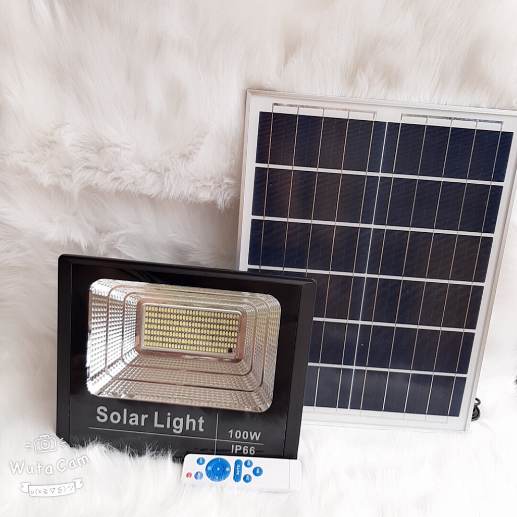 Đèn led pha năng lượng mặt trời 100w loại tốt 10-14h.Tiết kiệm năng lượng. Bảo hành 12 tháng đổi mới
