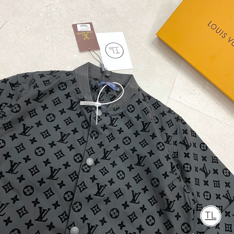 Áo Khoác Bomber Lv Nhung