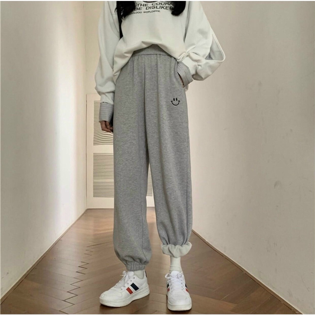 Quần jogger nỉ mặt cười chất dày giá rẻ unisex phong cách đường phố dành cho nam và nữ | BigBuy360 - bigbuy360.vn