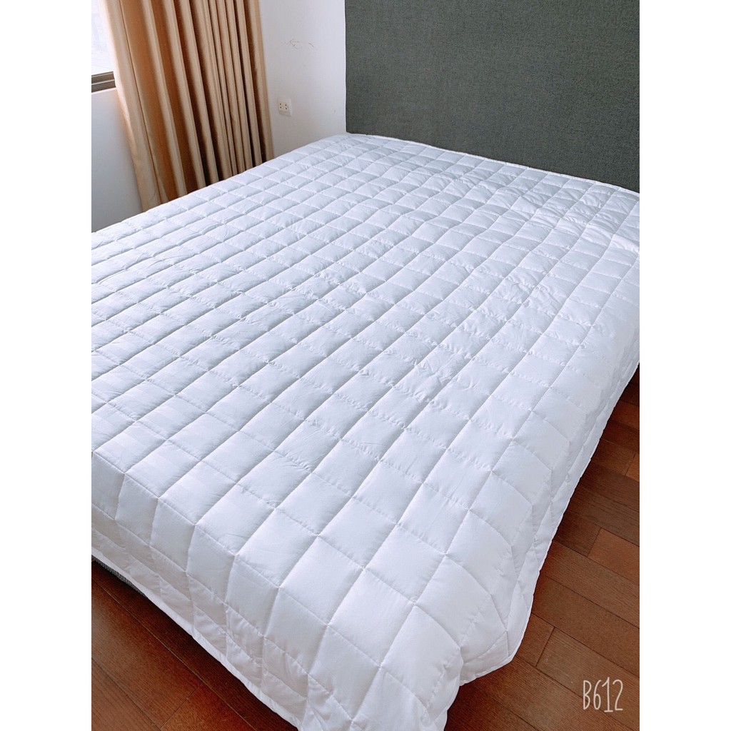 Ruột chăn hè muji 2mx2m2 trắng trần ô vuông có dây buộc 4 góc Dream bedding