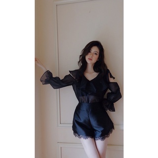 Tiffani Shirt - áo tơ khoét vai