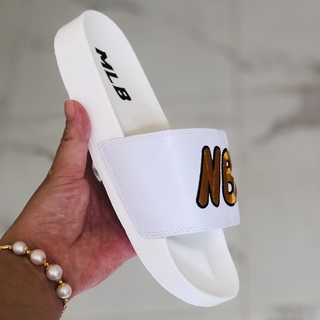 Dép unisex 𝐌𝐋𝐁 𝐍𝐁 ❤️FREESHIP + Hộp❤️ dép mlb bóng chày quai ngang thể thao nữ Thêu nỗi NB cô gái cột tóc màu trắng