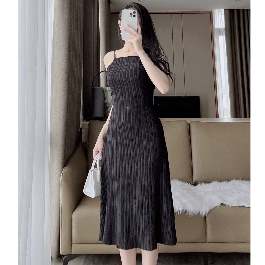 Đầm dây body cổ yếm vintage sexy