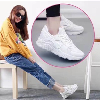 Giày nữ thể thao trắng siêu đẹp