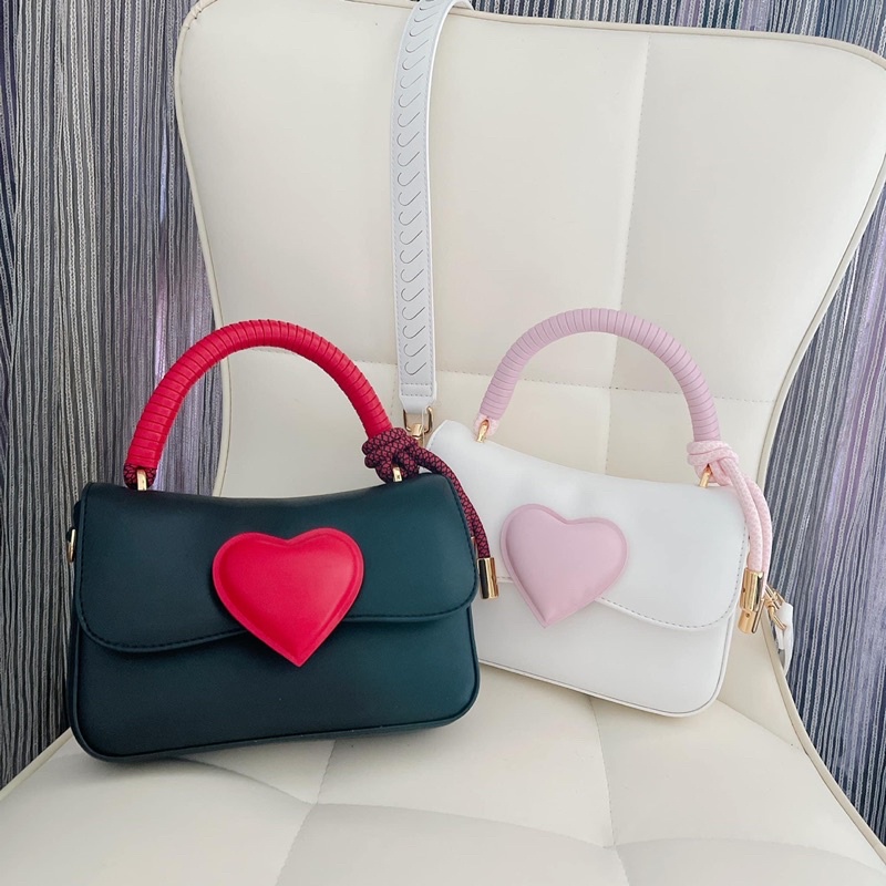 Túi cầm tay 50781705 đeo chéo màu đen