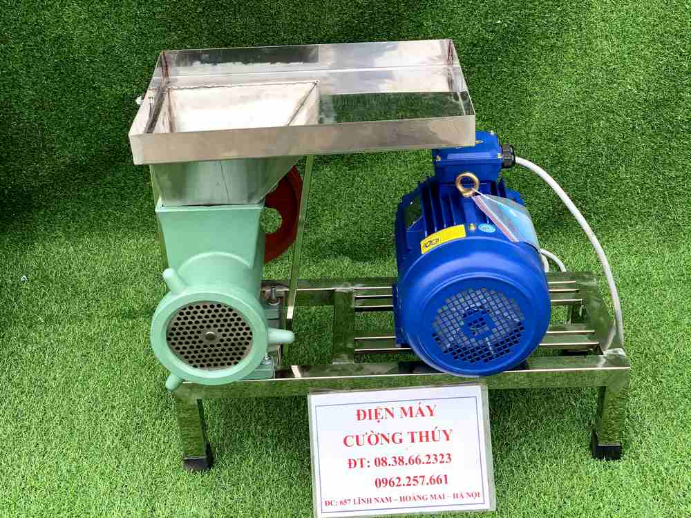 Máy xay thịt công nghiệp xay gà nguyên con xay cá cả con công xuất 500kg/h