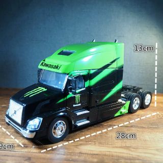 Xe mô hình đầu kéo container 1/32