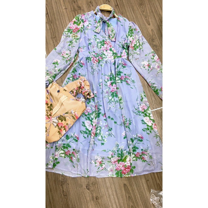 [Mã FAGREEN245 giảm 10% tối đa 30K đơn 99K] váy maxi hoa cổ v kèm dây eo | BigBuy360 - bigbuy360.vn