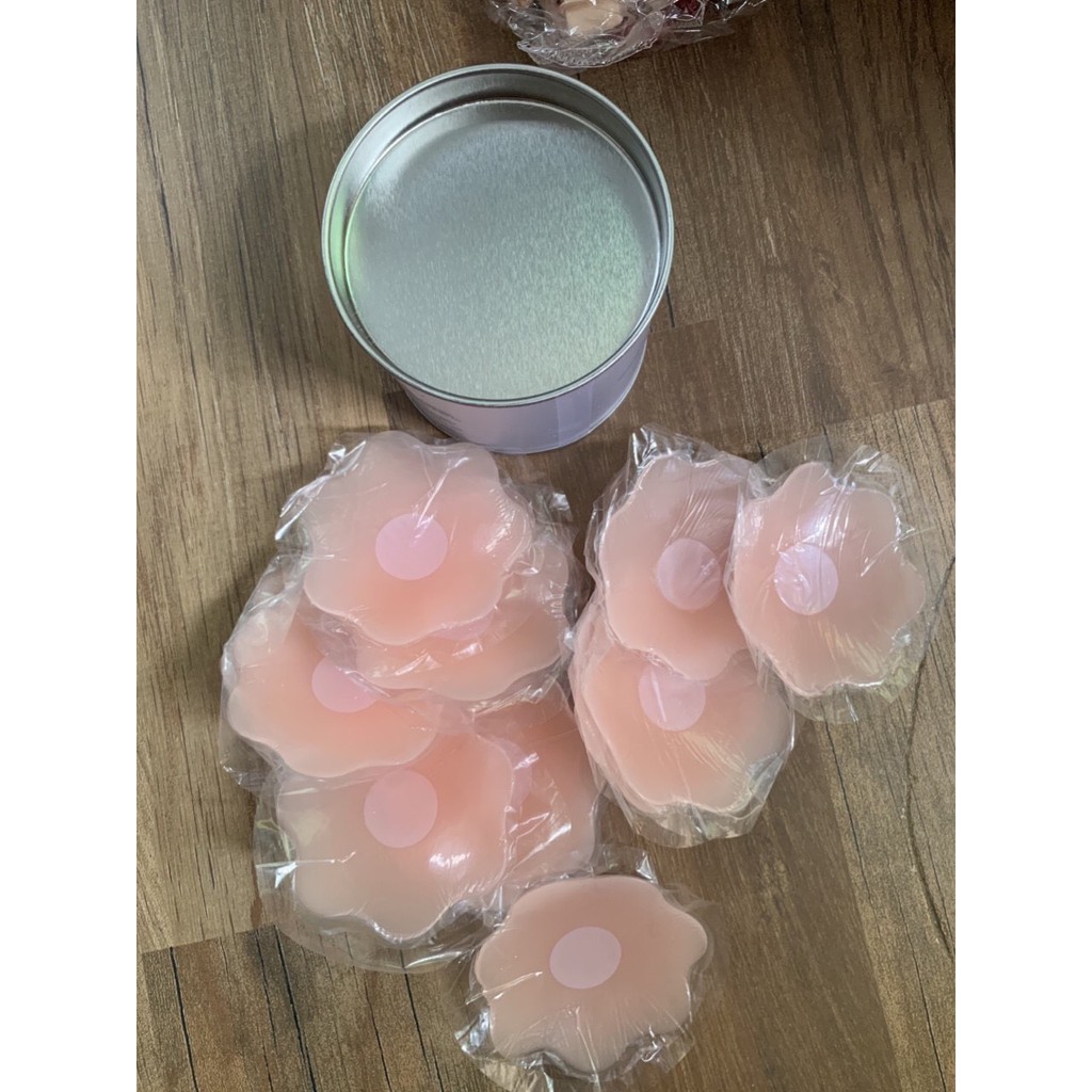 Miếng dán ti giấy hoa mai: 60 miếng - hộp sắt | BigBuy360 - bigbuy360.vn