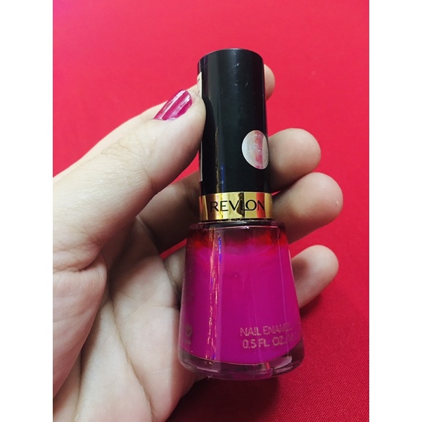Sơn móng ay Revlon
