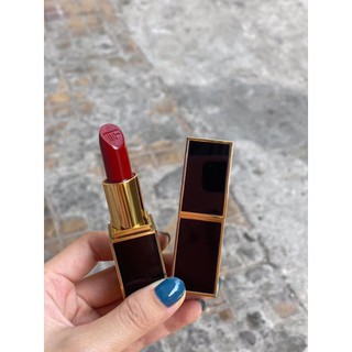 son môi tom ford màu 16 đỏ tươi