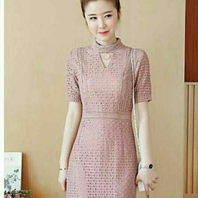 Đầm ren cao cấp