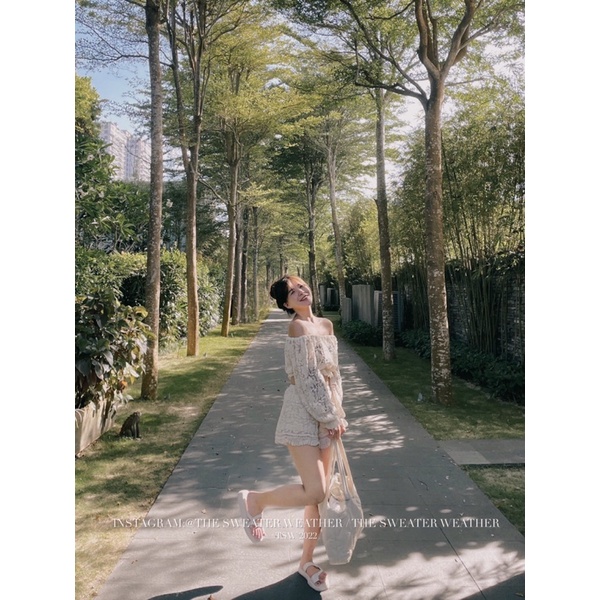 Set rời áo ren kem trễ vai dài tay kèm quần short ren 2 lớp the.sweaterweather TSW (ảnh thật)